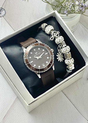 Подарочный набор для женщин часы и браслет+ коробка 23244980