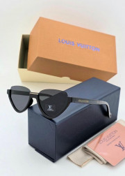 Набор женские солнцезащитные очки, коробка, чехол + салфетки