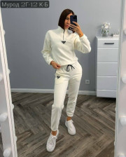 Спортивный костюм