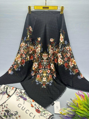 Платок #23304614