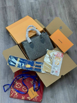 Джинсы #23316321