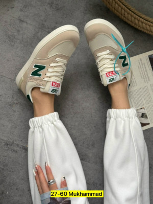 Кроссовки #23318719