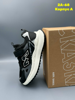 Кроссовки #23327337