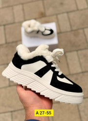 Кроссовки