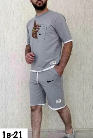 Спортивный костюм #23445702