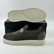 Кроссовки
