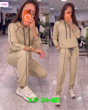 Костюм
