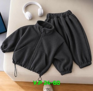 Спортивный костюм #23536516