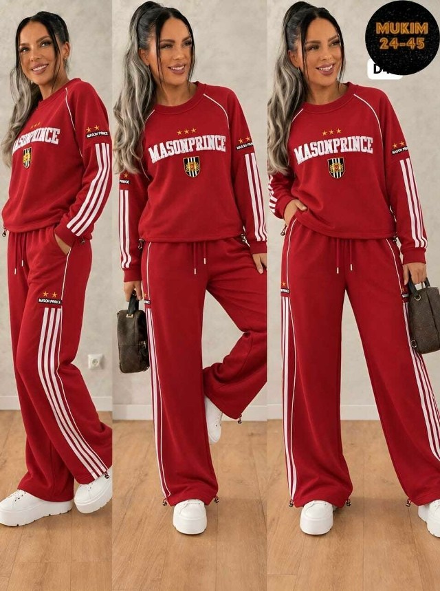 Спортивный костюм