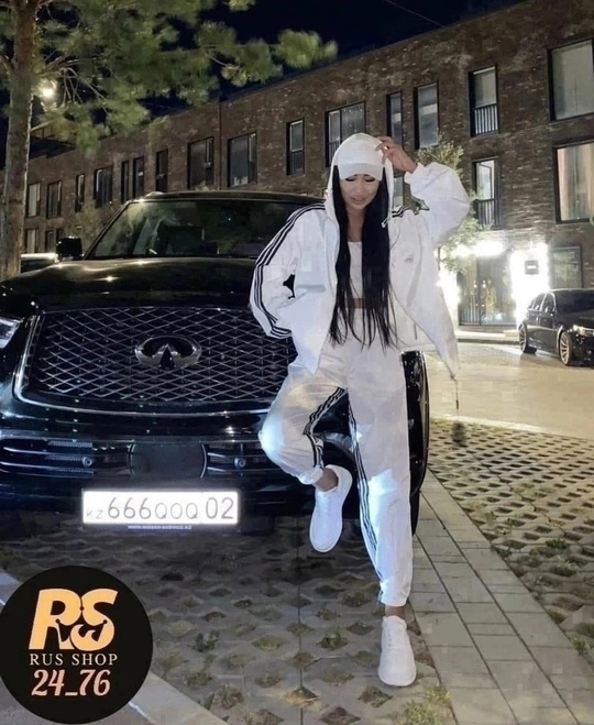 Спортивный костюм 22903706