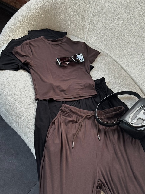 Спортивный костюм 22904162