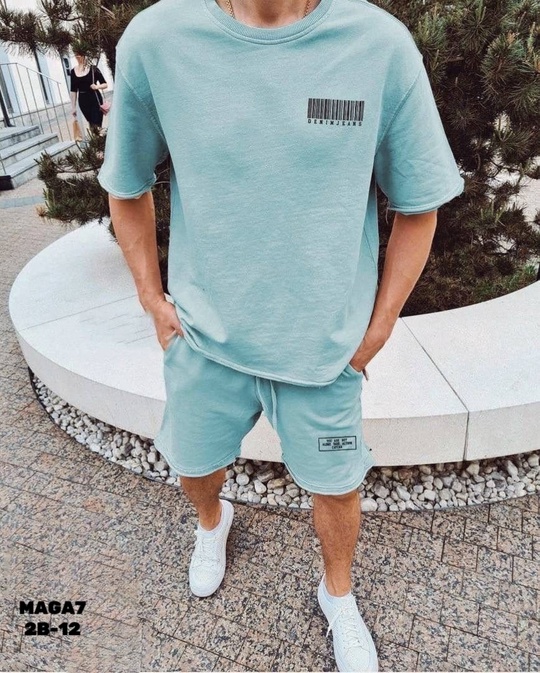 Спортивный костюм 22908359