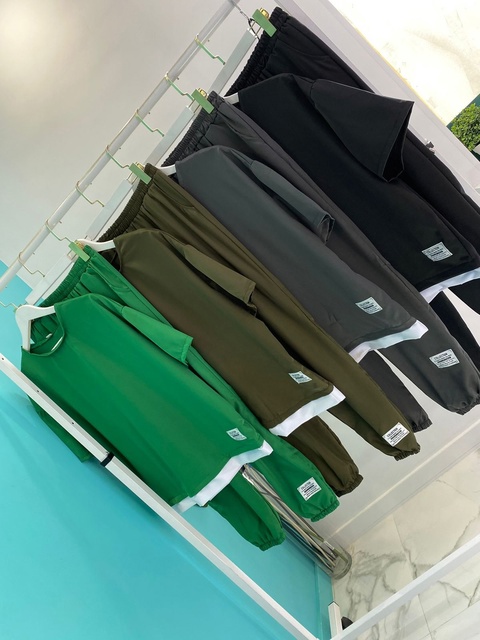 Спортивный костюм 22910553