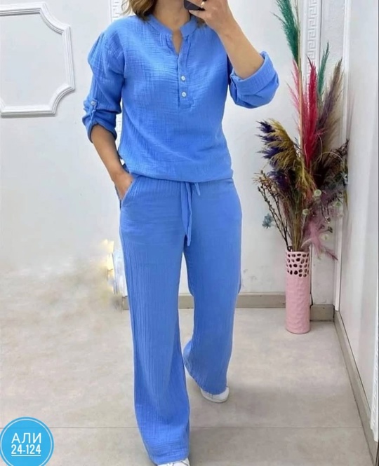 Спортивный костюм 22910571