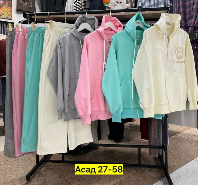 Спортивный костюм 22912561