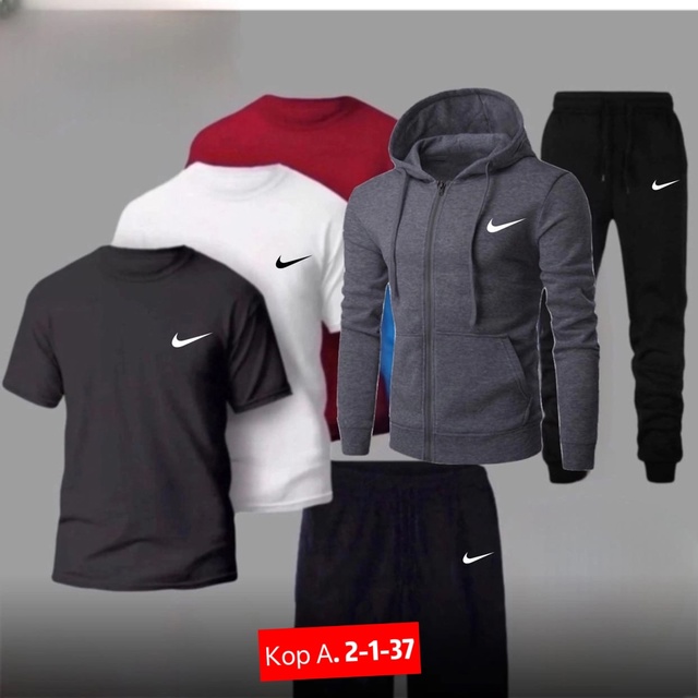 Спортивный костюм 22915452