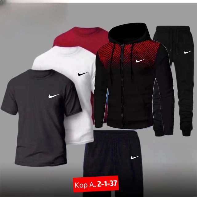 Спортивный костюм 22915452