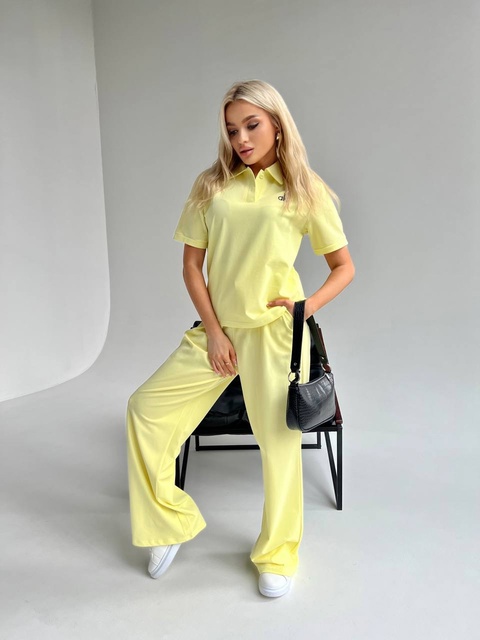 Спортивный костюм 22916386