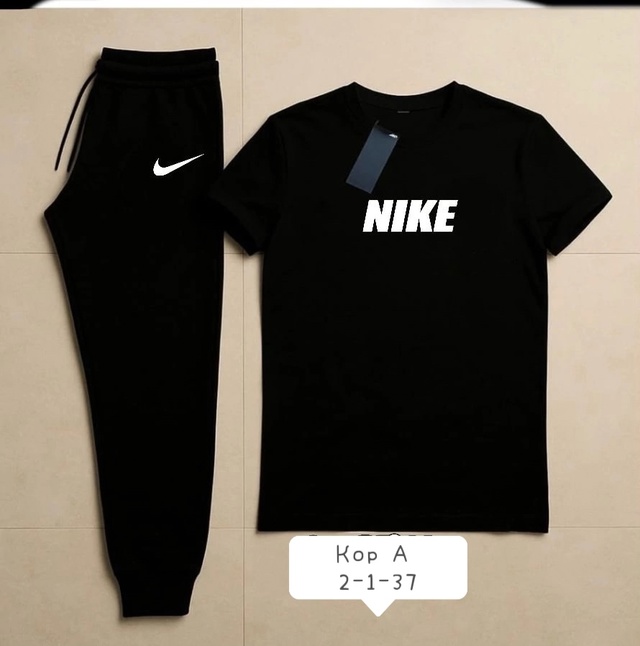 Спортивный костюм 22916449