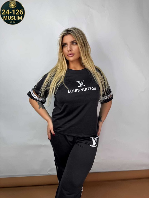 Спортивный костюм 22916360