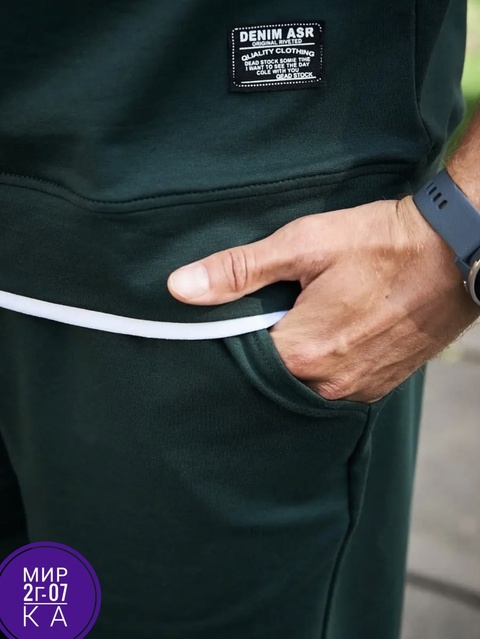 Спортивный костюм 22916339