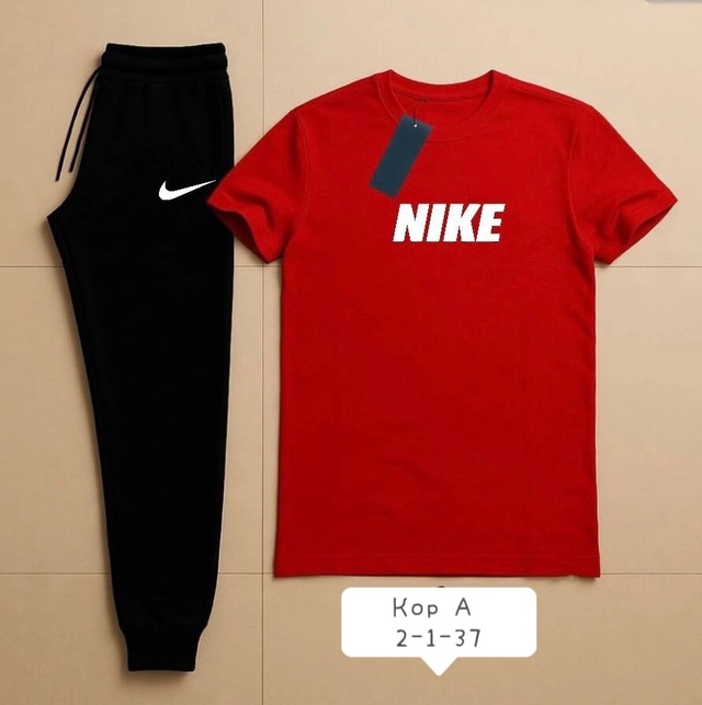 Спортивный костюм 22916449