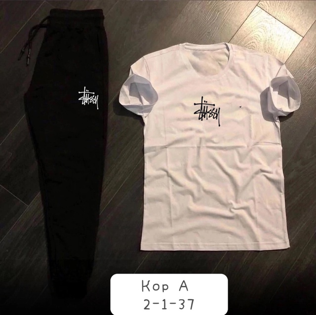 Спортивный костюм 22916396