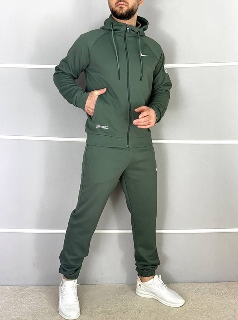 Спортивный костюм 22920663