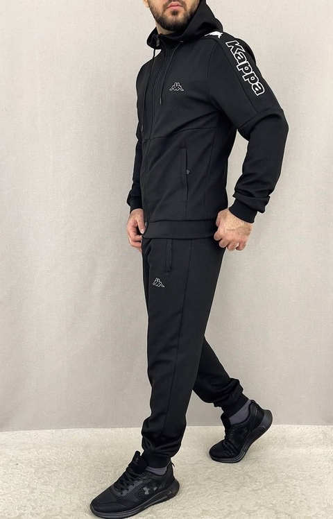 Спортивный костюм 22920582