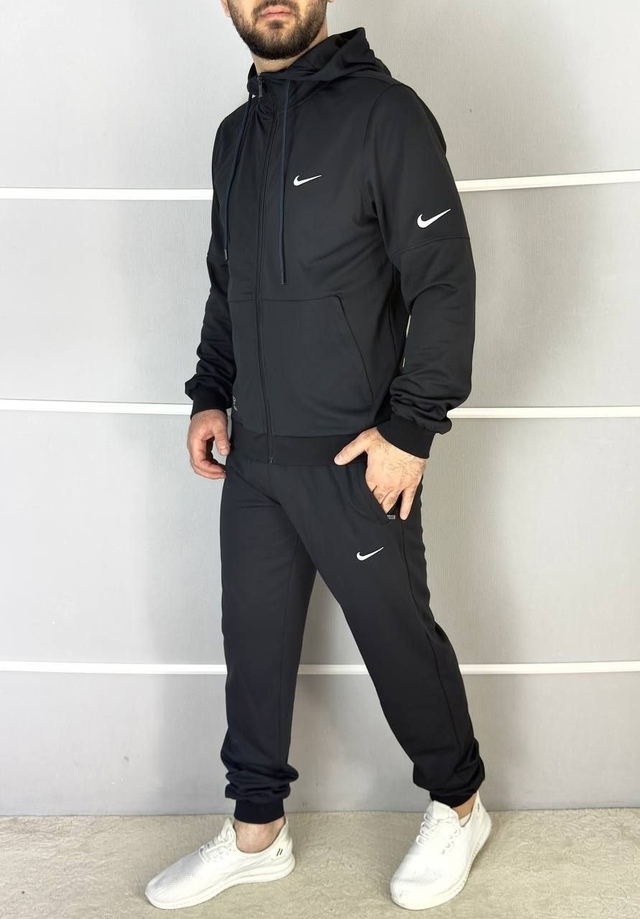 Спортивный костюм 22920903