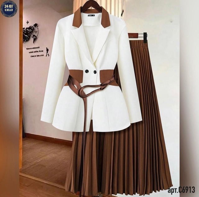 Костюм 22921660