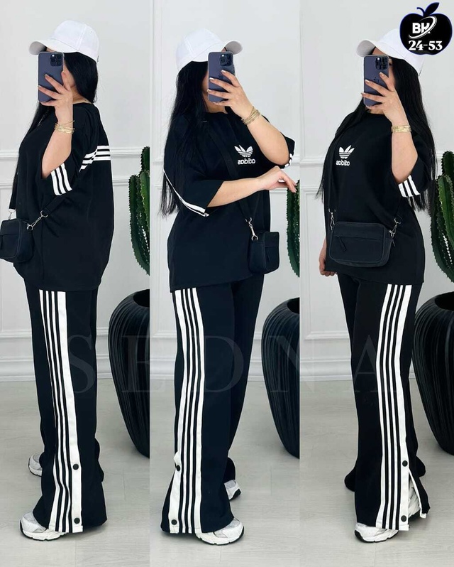 Спортивный костюм 22923175