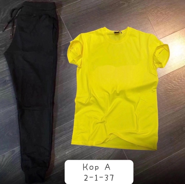 Спортивный костюм 22922404