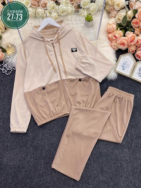 Спортивный костюм 22924908