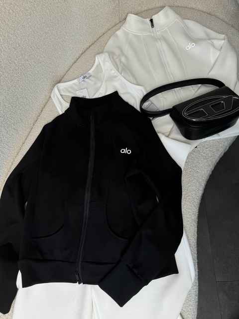 Спортивный костюм 22928177