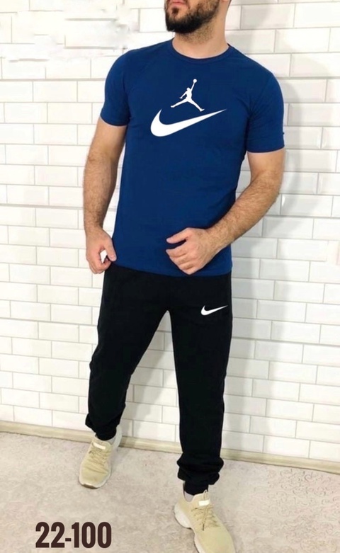 Спортивный костюм 22930844