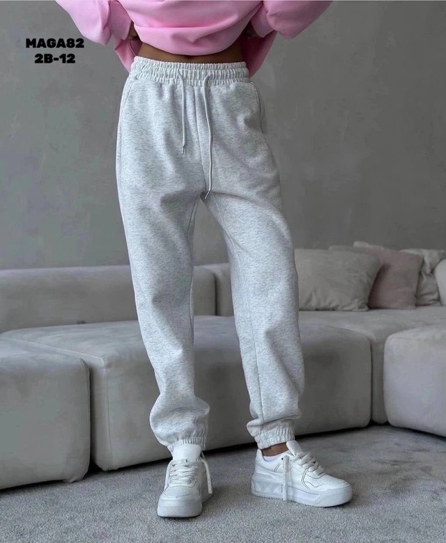 Спортивный костюм 22939760