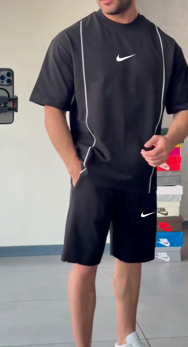 Спортивный костюм 22940884