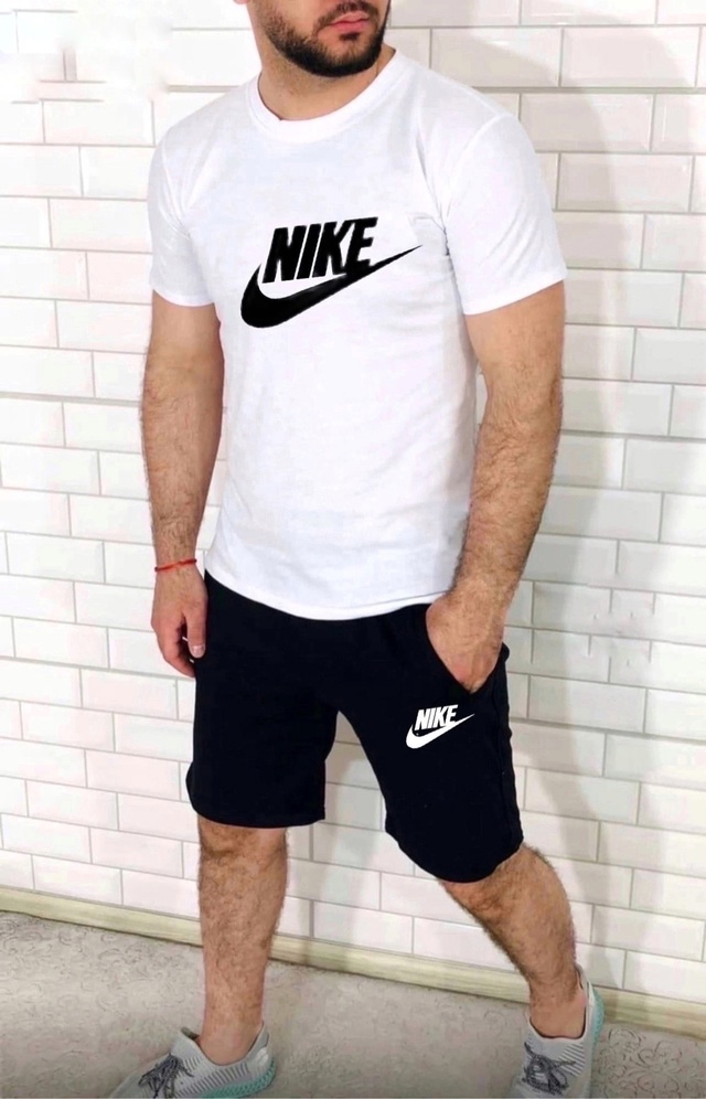 Спортивный костюм 22940529