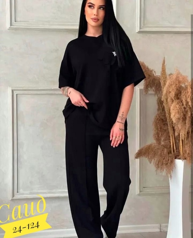 Спортивный костюм 22943860