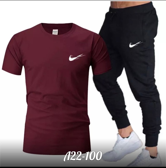 Спортивный костюм 22947238