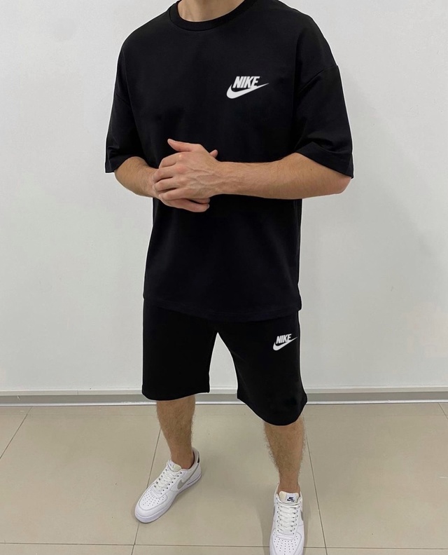 Спортивный костюм 22946521