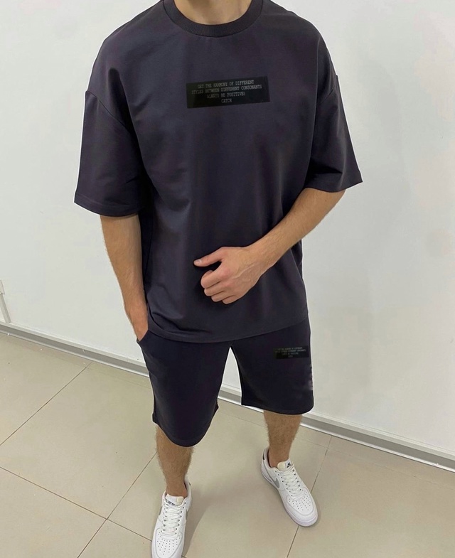 Спортивный костюм 22946521