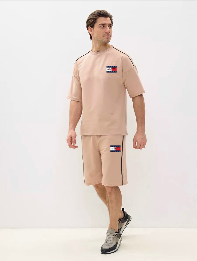 Спортивный костюм 22946517