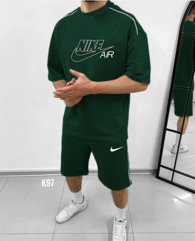 Спортивный костюм 22946932