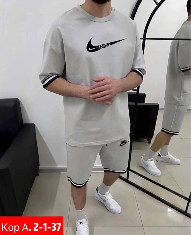 Спортивный костюм 22951227