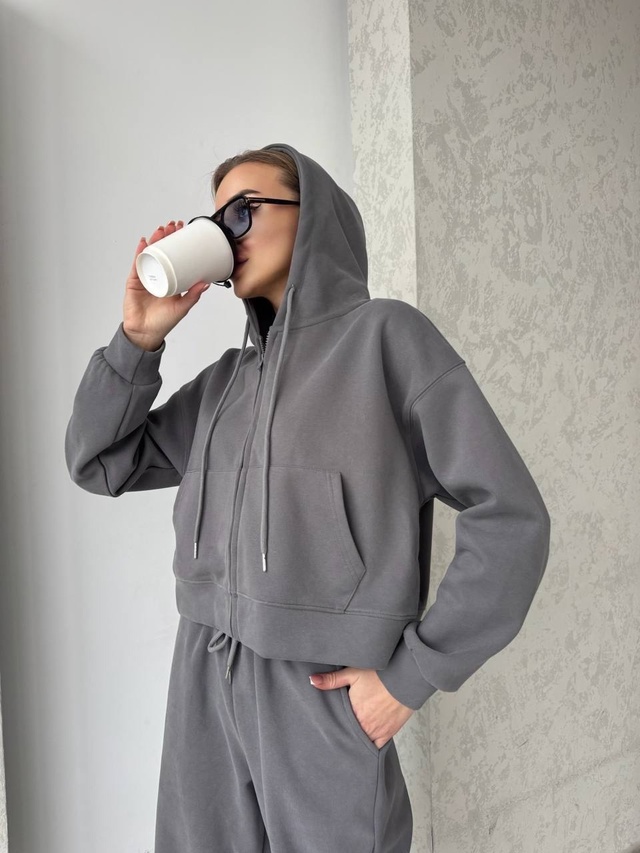 Спортивный костюм 22951261