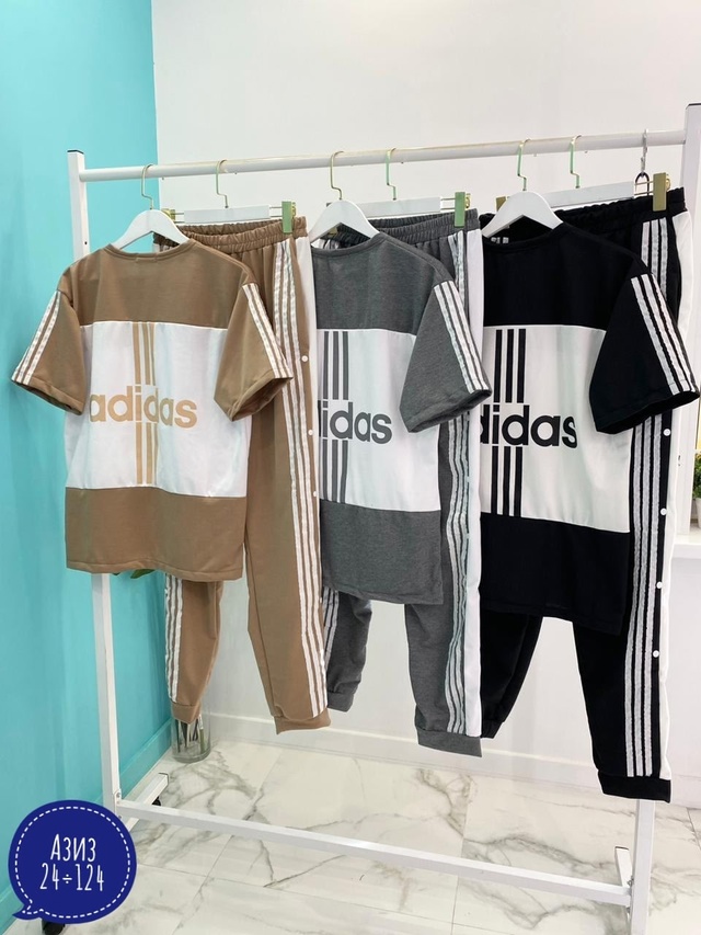 Спортивный костюм 22951873