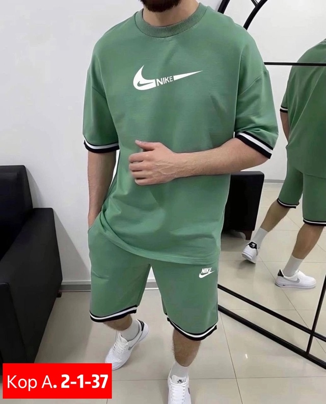 Спортивный костюм 22951227