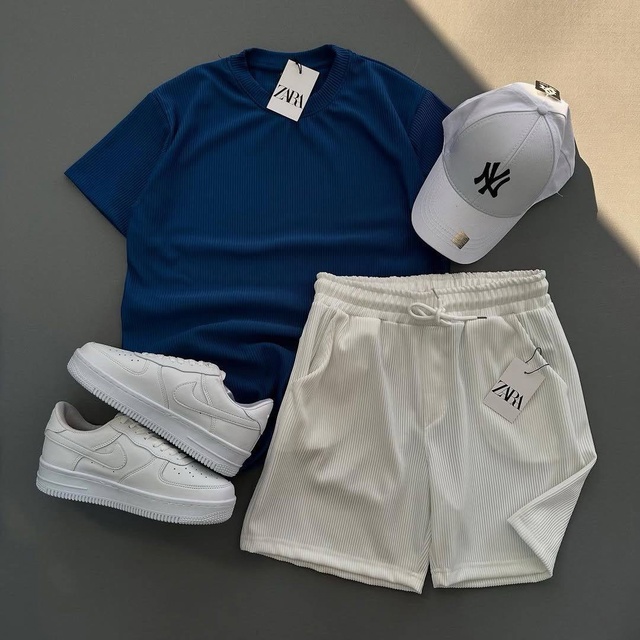 Спортивный костюм 22953510